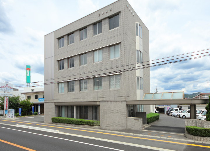 本社外観