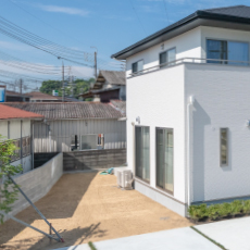 広々した庭付き